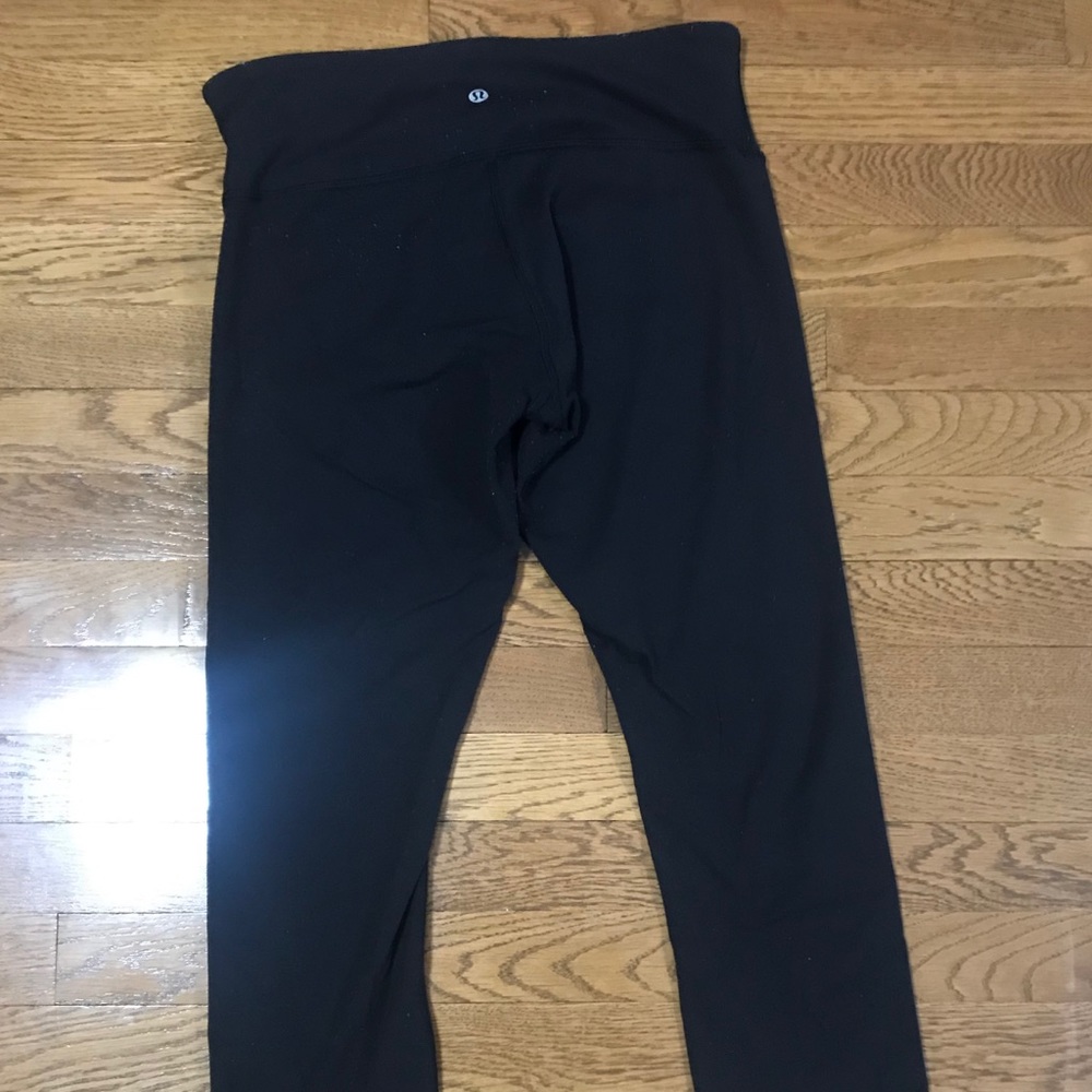 Lululemon size 8 cropped black leggings